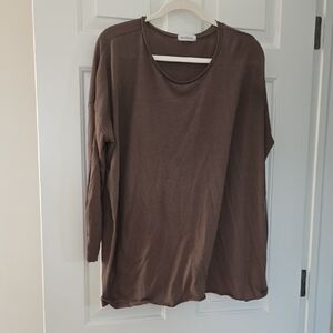 Neuflora: Long Sleeve Brown Top